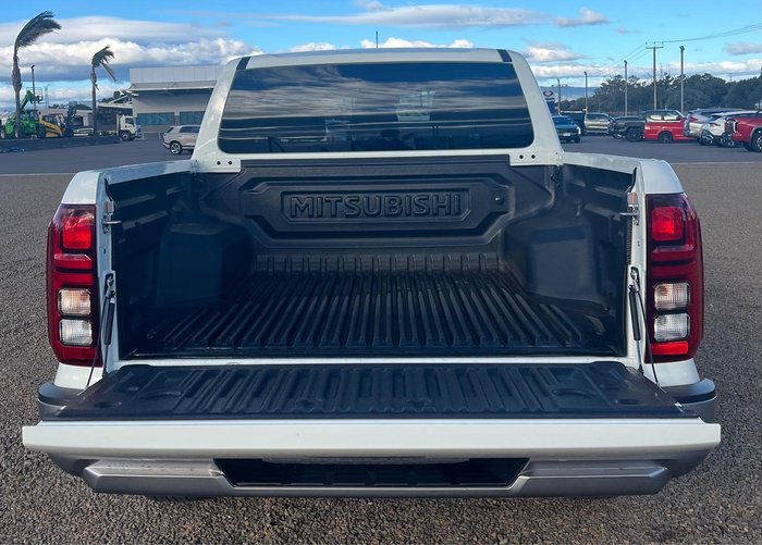 2025 Mitsubishi Triton GLS