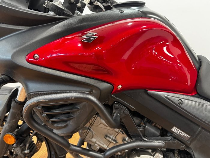 2016 Suzuki DL650 V-STROM RED