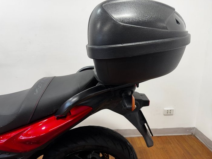2016 Suzuki DL650 V-STROM RED