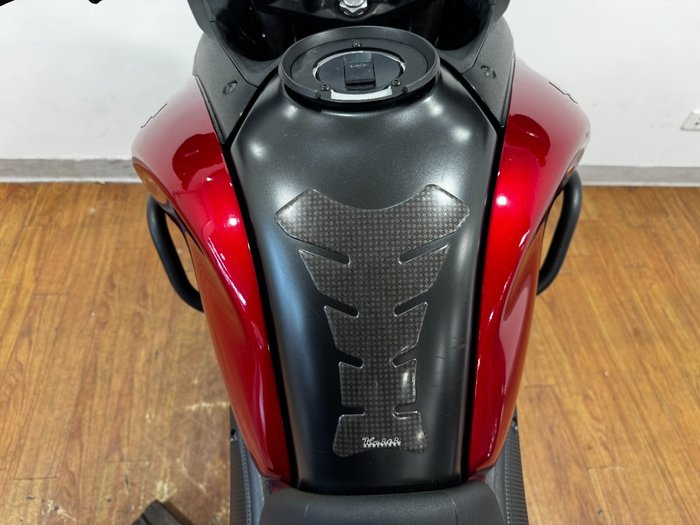 2016 Suzuki DL650 V-STROM RED
