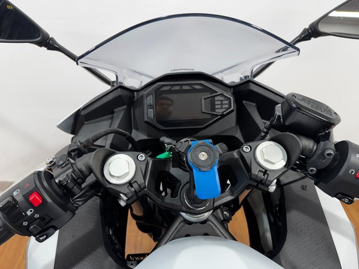 2024 Kawasaki NINJA 500 WHITE