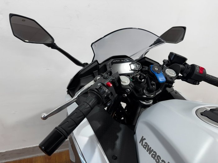 2024 Kawasaki NINJA 500 WHITE
