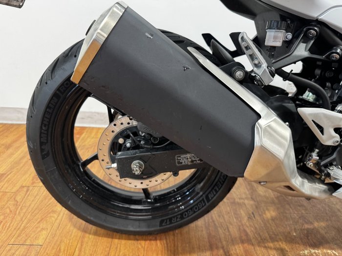 2024 Kawasaki NINJA 500 WHITE