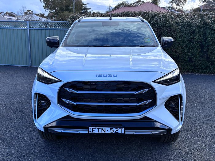 2025 Isuzu MU-X LS-T