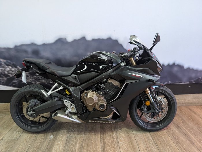 2021 Honda CBR650R Black