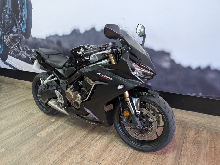 2021 Honda CBR650R Black