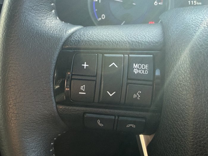2017 Toyota Hilux SR5