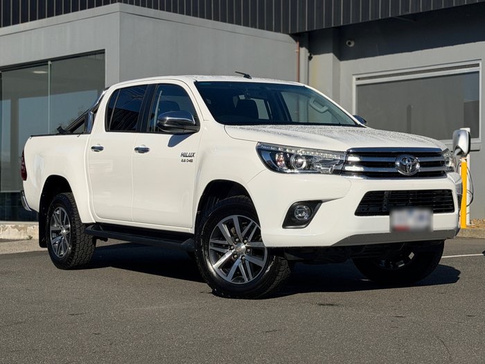2017 Toyota Hilux SR5