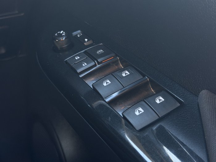 2017 Toyota Hilux SR5