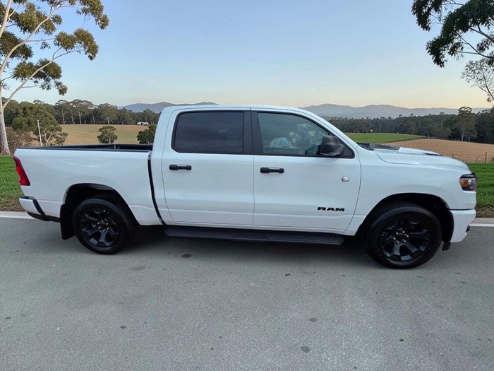 2026 Ram 1500 Express Black Edition Hurricane SO