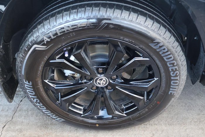 2024 Toyota RAV4 XSE