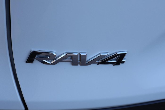 2024 Toyota RAV4 XSE