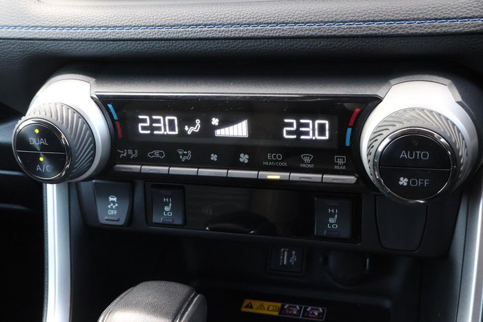 2024 Toyota RAV4 XSE