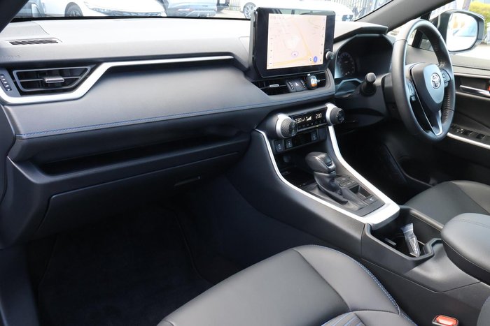 2024 Toyota RAV4 XSE