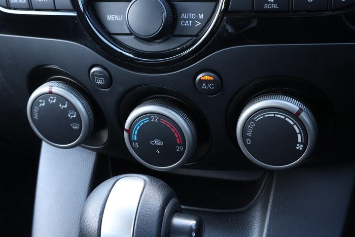 2013 Mazda 2 Maxx Sport