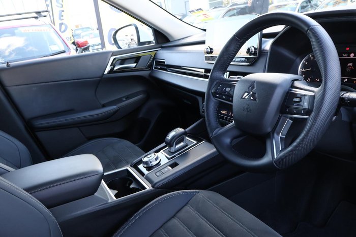 2023 Mitsubishi Outlander Aspire