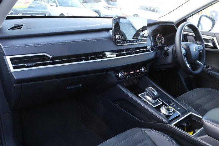 2023 Mitsubishi Outlander Aspire