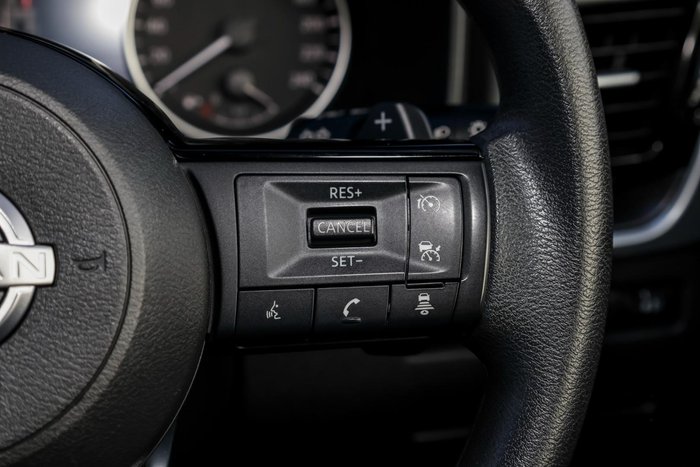 2024 Nissan X-TRAIL ST