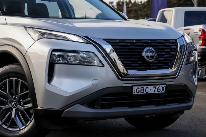 2024 Nissan X-TRAIL ST