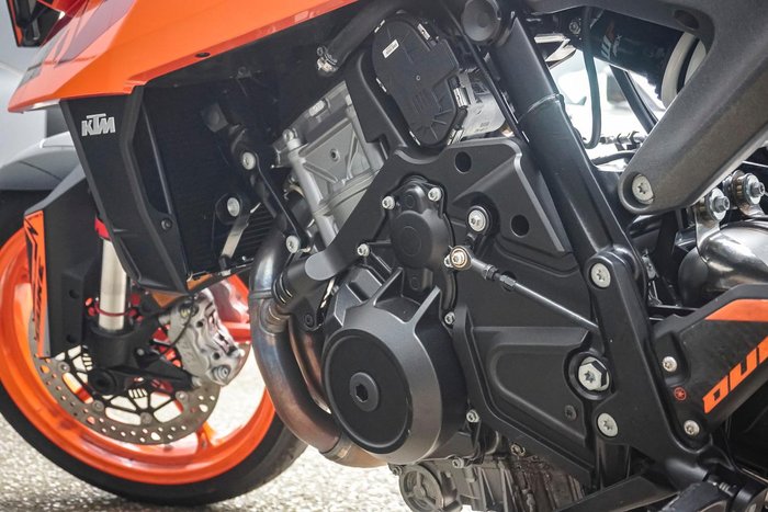 2024 KTM 990 Duke