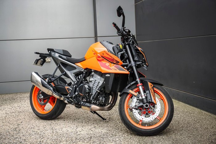 2024 KTM 990 Duke
