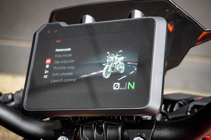 2024 KTM 990 Duke