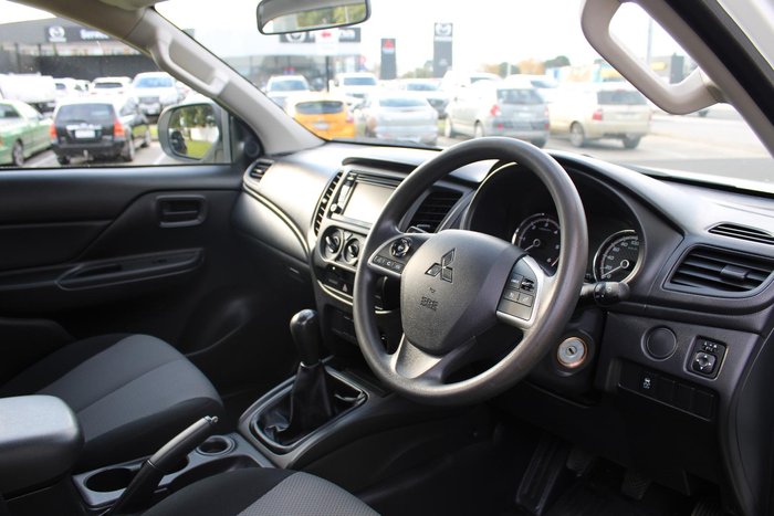 2021 Mitsubishi Triton GLX