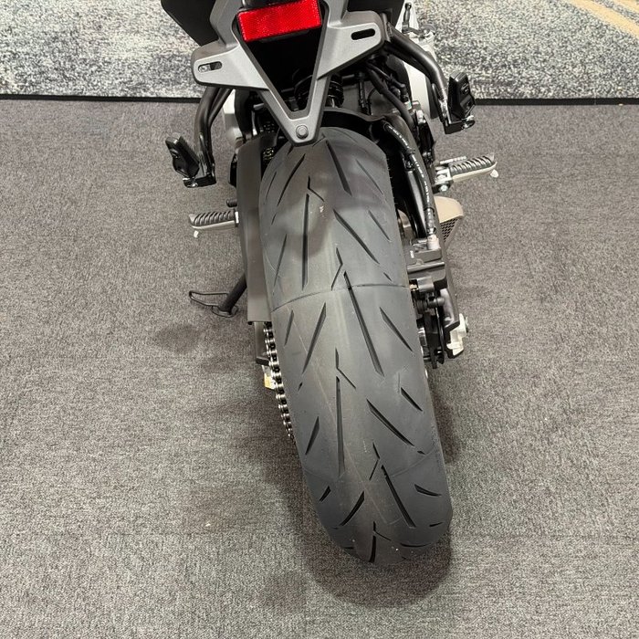 2025 CFMOTO 2025 CF Moto 650CC 675NK ABS Tundra Grey