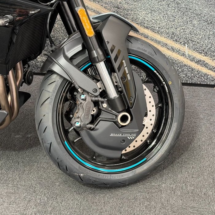 2025 CFMOTO 2025 CF Moto 650CC 675NK ABS Tundra Grey
