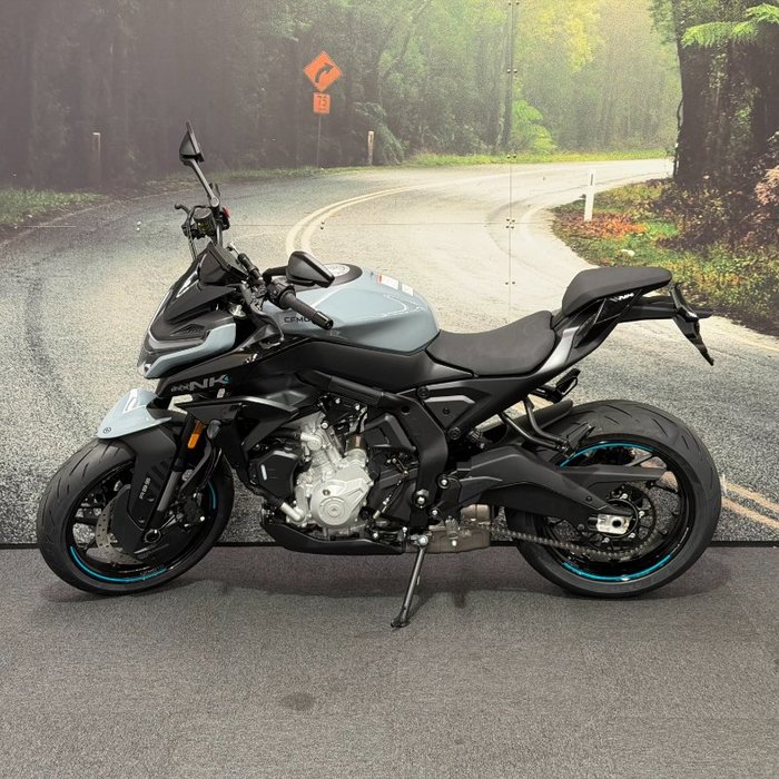 2025 CFMOTO 2025 CF Moto 650CC 675NK ABS Tundra Grey