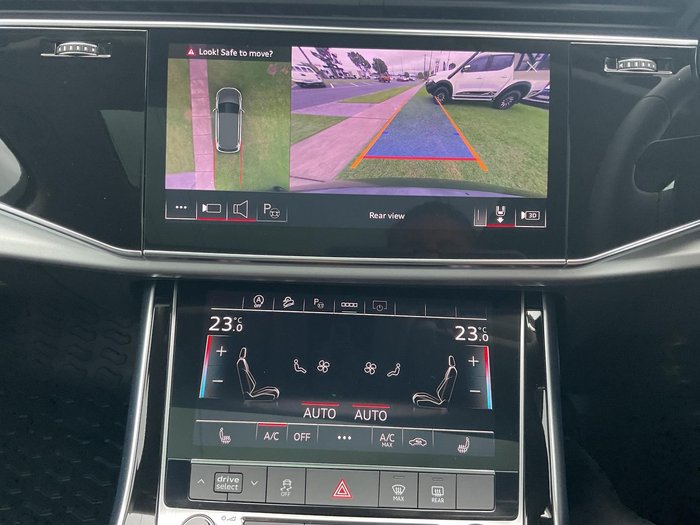 2023 Audi Q7 45 TDI Dynamic Black
