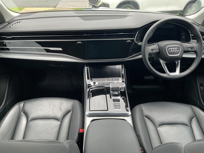 2023 Audi Q7 45 TDI Dynamic Black