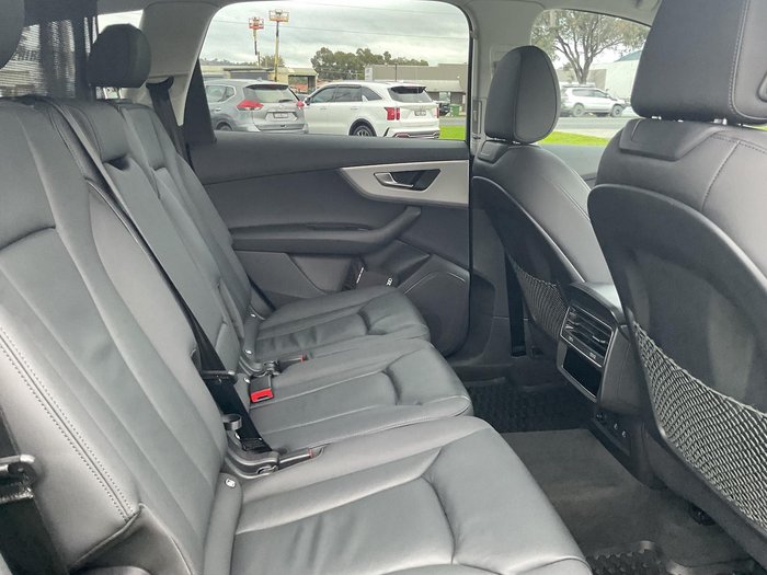 2023 Audi Q7 45 TDI Dynamic Black