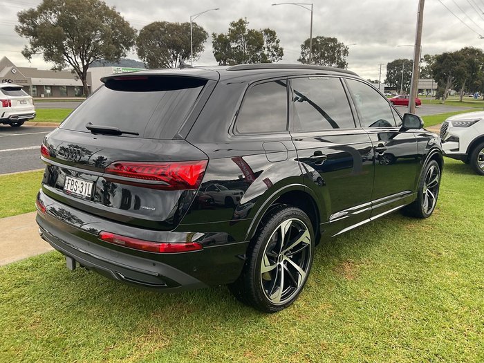 2023 Audi Q7 45 TDI Dynamic Black