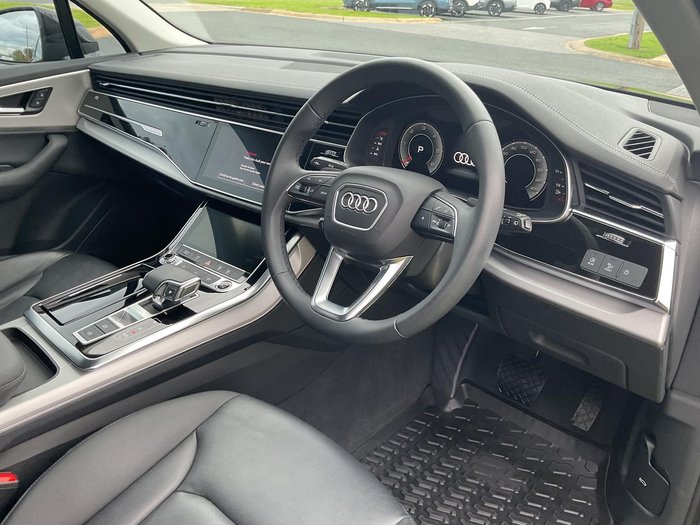 2023 Audi Q7 45 TDI Dynamic Black
