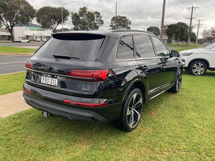 2023 Audi Q7 45 TDI Dynamic Black