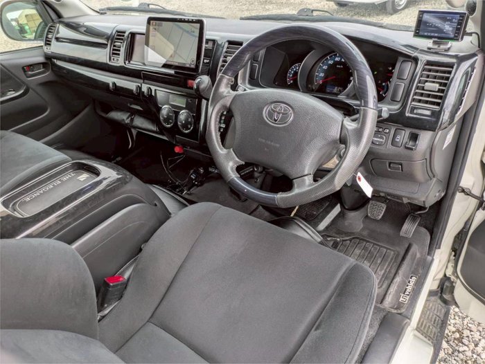 2010 Toyota Hiace SLWB 4WD