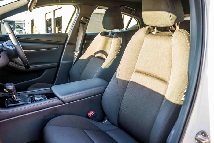 2025 Mazda 3 G20 Evolve