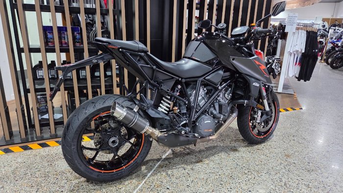 2017 Ktm 1290 SUPER DUKE R Black