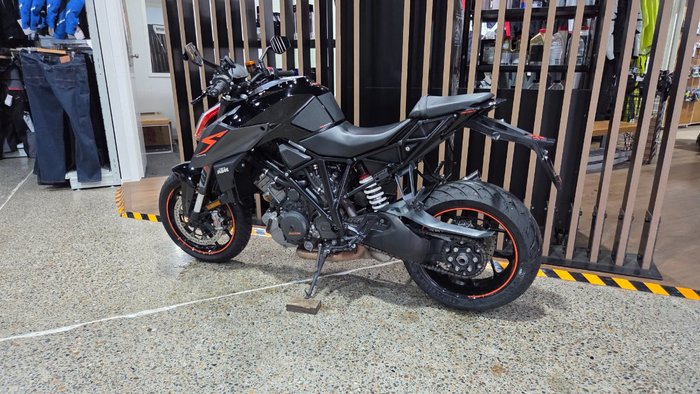 2017 Ktm 1290 SUPER DUKE R Black