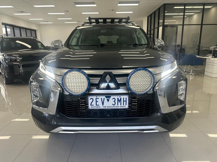 2022 Mitsubishi Pajero Sport GLS