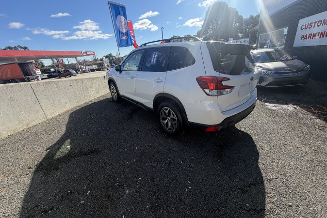 2024 SUBARU FORESTER 2.5i (AWD)