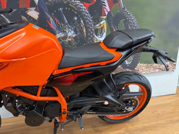 2026 Ktm 390 DUKE ORANGE