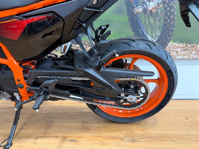 2026 Ktm 390 DUKE ORANGE