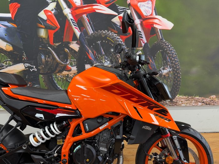 2026 Ktm 390 DUKE ORANGE