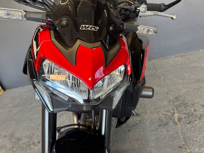 2024 Kawasaki Z900 (ZR900) RED