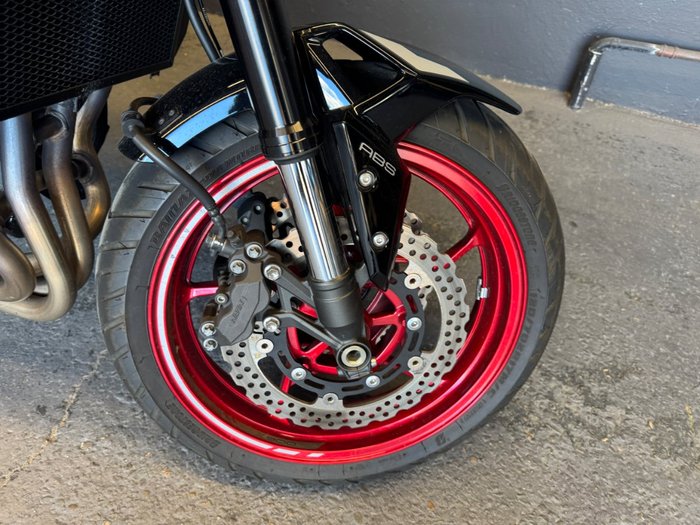 2024 Kawasaki Z900 (ZR900) RED