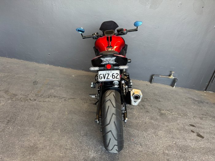 2024 Kawasaki Z900 (ZR900) RED