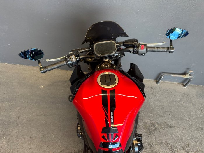 2024 Kawasaki Z900 (ZR900) RED
