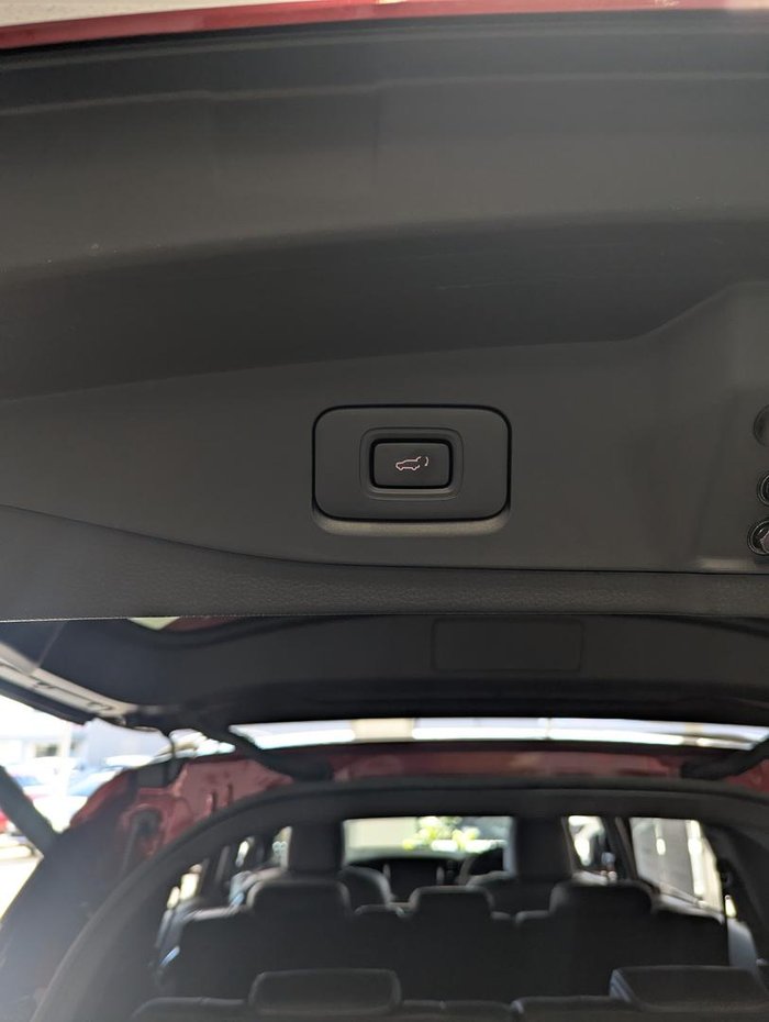 2026 Isuzu MU-X LS-T MY25.5 4X4 Dual Range Magnetic Red